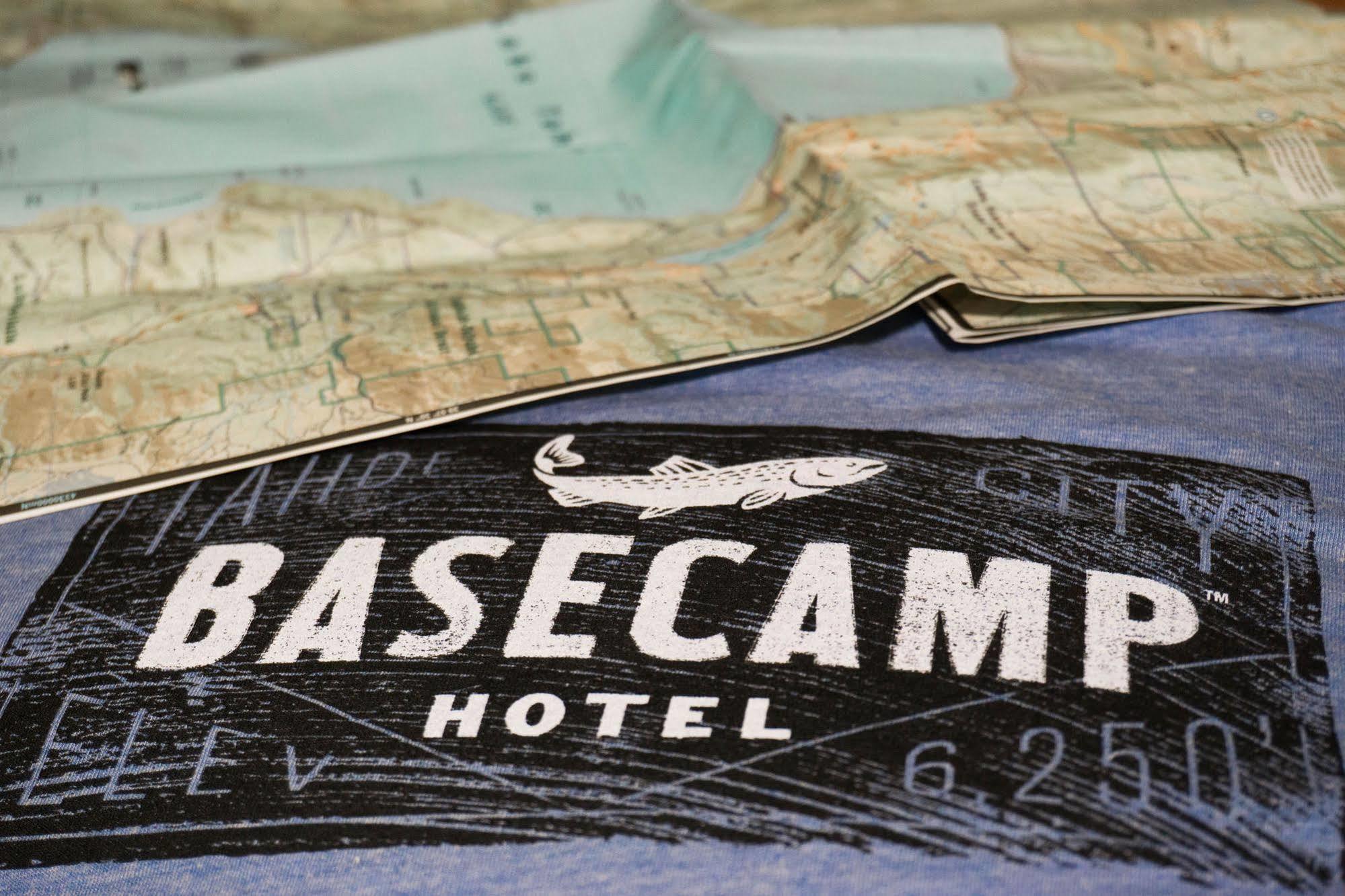 Basecamp タホシティ エクステリア 写真